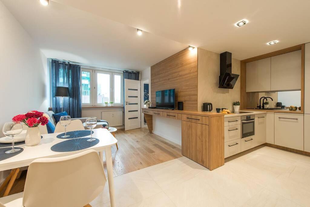 Rondo Onz P&O Serviced Apartments Warsaw Ngoại thất bức ảnh